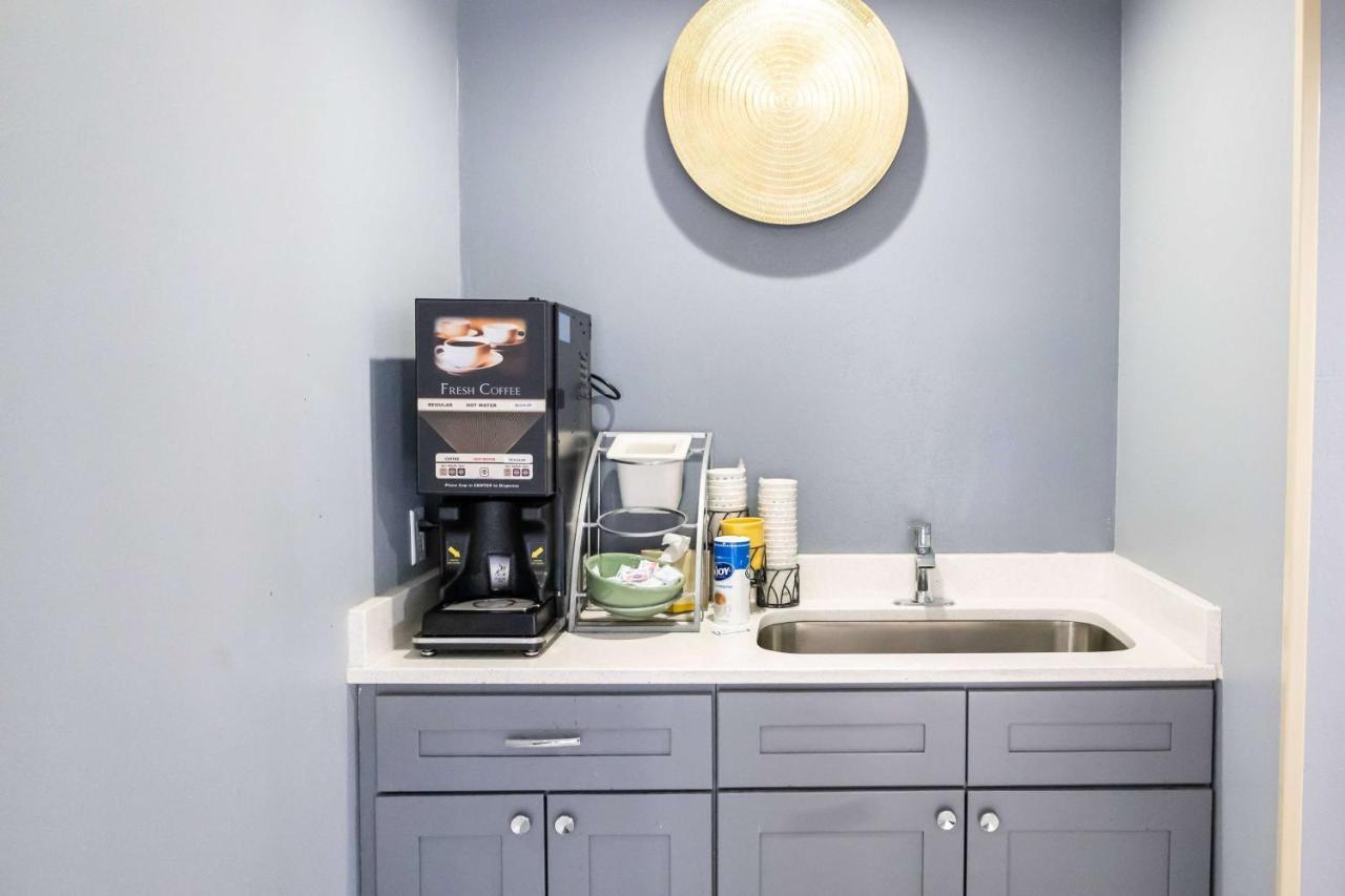 Days Inn By Wyndham College Park Atlanta Airport South Ngoại thất bức ảnh